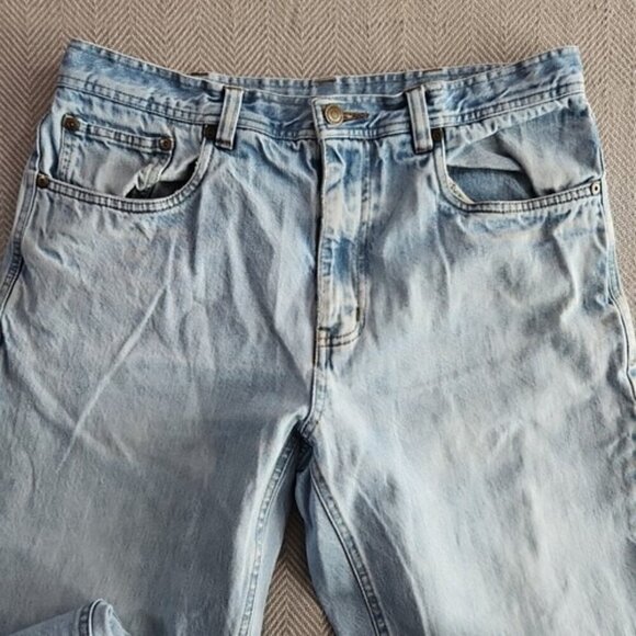 Schnee's Bozeman Montana Jeans Men's 34x29 Light Blue Wash Denim RN# 86069 C21 - Picture 4 of 16